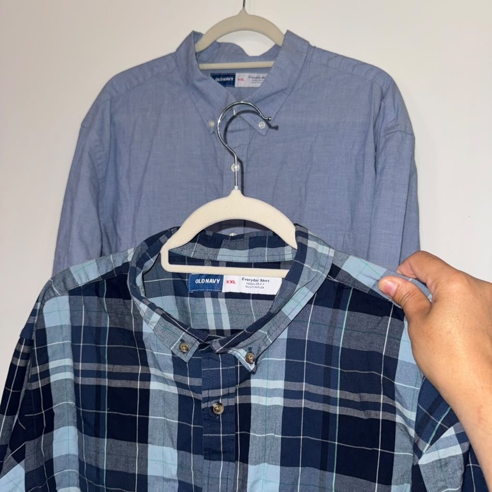 Old Navy Men's XXL Button Up Everyday Shirt Regular Fit Built In Flex Set of 2